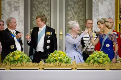 Le roi Willem-Alexander et la reine Maxima des Pays-Bas avec la reine Margrethe II de Danemark et le prince consort Henrik lors de la visite d'Etat du couple royal néerlandais au Danemark, le 17 mars 2015