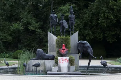 Le monument du roi des Belges Léopold II au musée de l'Afrique centrale à Tervuren vandalisé, le 9 juin 2020