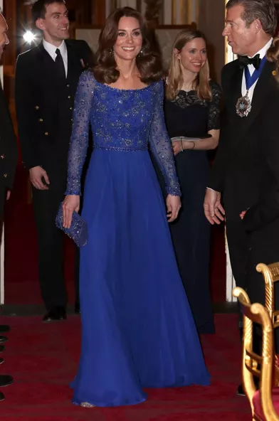 Kate Middleton dans une robe Jenny Packham, le 9 mars 2020