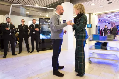 La reine des Belges Mathilde avec le Premier ministre de Belgique Charles Michel, à Davos le 23 janvier 2019