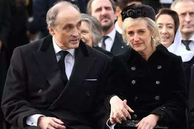 La princesse Astrid de Belgique avec son mari le prince Lorenz aux obsèques de l'ex-roi Michel de Roumanie à Bucarest, le 16 décembre 2017