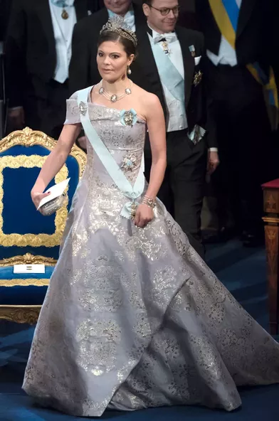La princesse Victoria de Suède en H&amp;M à la cérémonie des prix Nobel, le 10 décembre 2016