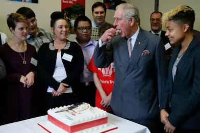 Photos Prince De Galles Et Un Nouveau Gateau Pour Charles