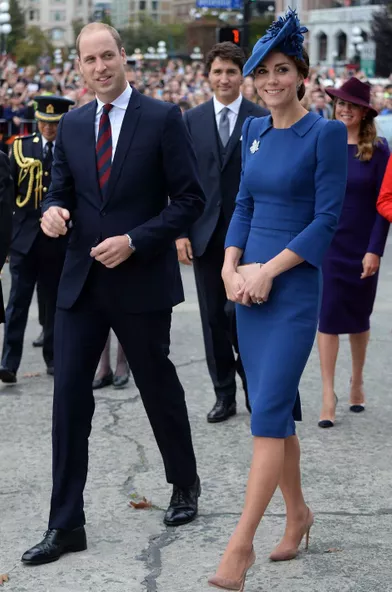 kate middleton robe bleu