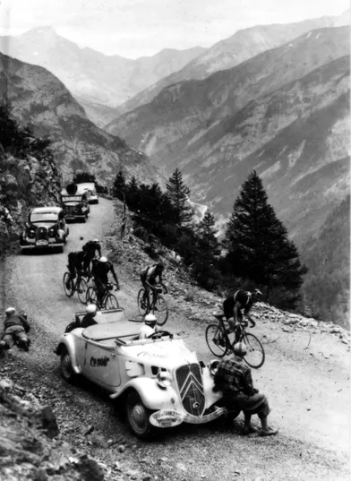 Sur le Tour de France, les Tractions Avant découvrables étaient particulièrement appréciées.