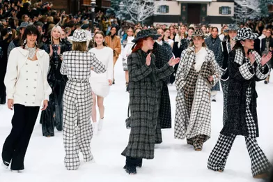 Chanel a dévoilé la dernière collection dessinée par Karl Lagerfeld, le 5 mars 2019.