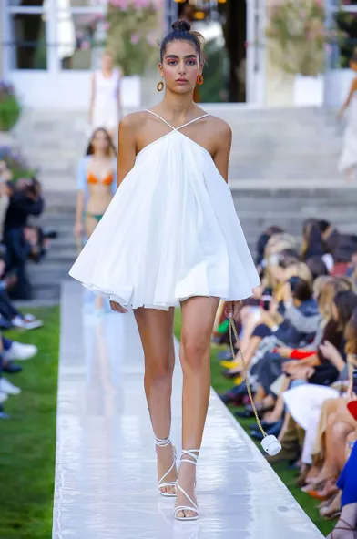 robe blanche jacquemus