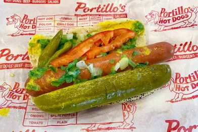 Le fameux Hot Dog de Chicago de chez Portillo’s.