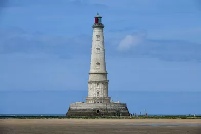 Le phare de Cordouan, dans l'estuaire de la Gironde, a été inauguré en 1611.