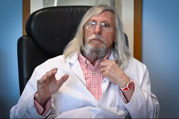 Le professeur Didier Raoult à Marseille le 26 février 2020 Le professeur Didier Raoult à Marseille le 26 février 2020