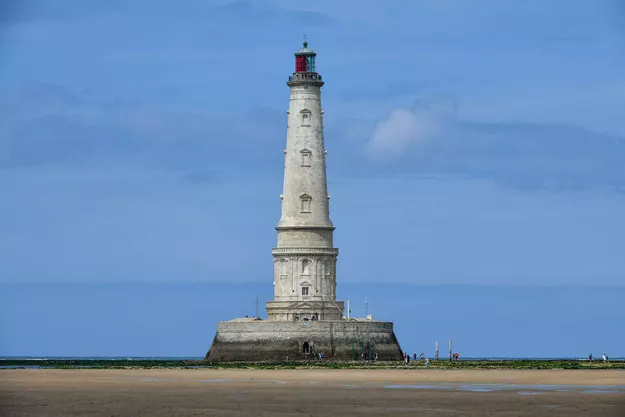 Le-phare-de-Cordouan-dans-l-estuaire-de-