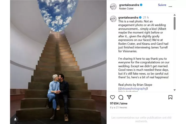 Keanu Reeves and Alexandra Grant Kissing