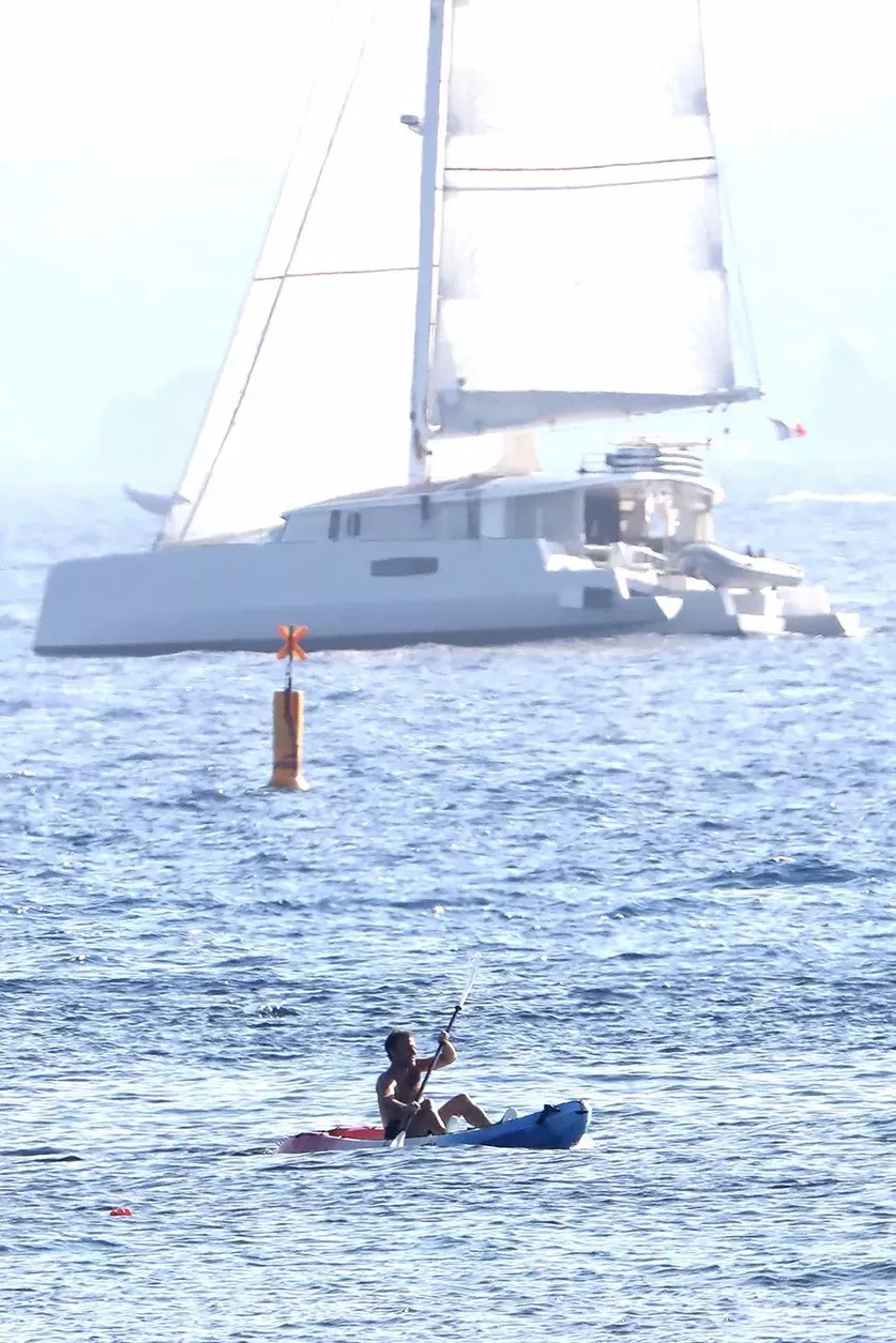 em6.jpg?VersionId=4QpXYGcfsRfWceYWnh82ko