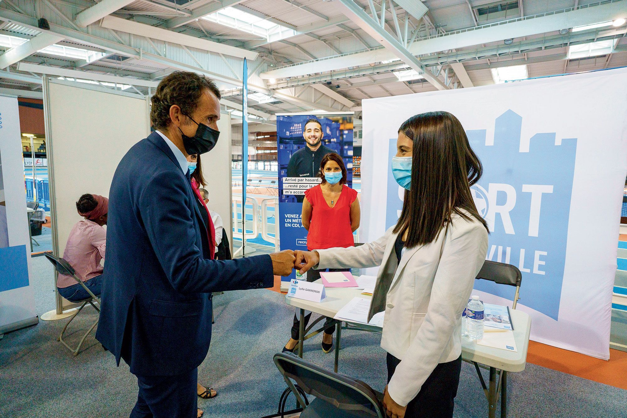 Carrefour A La Conquete De La Jeunesse