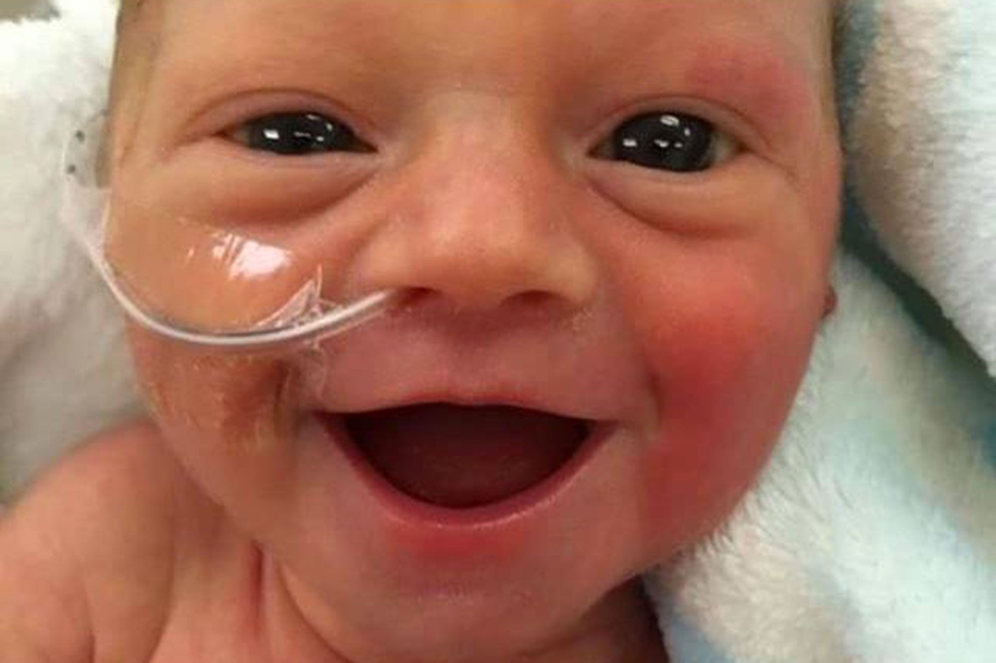 Le Sourire Du Bebe Le Plus Heureux Du Monde Fait Fondre La Toile