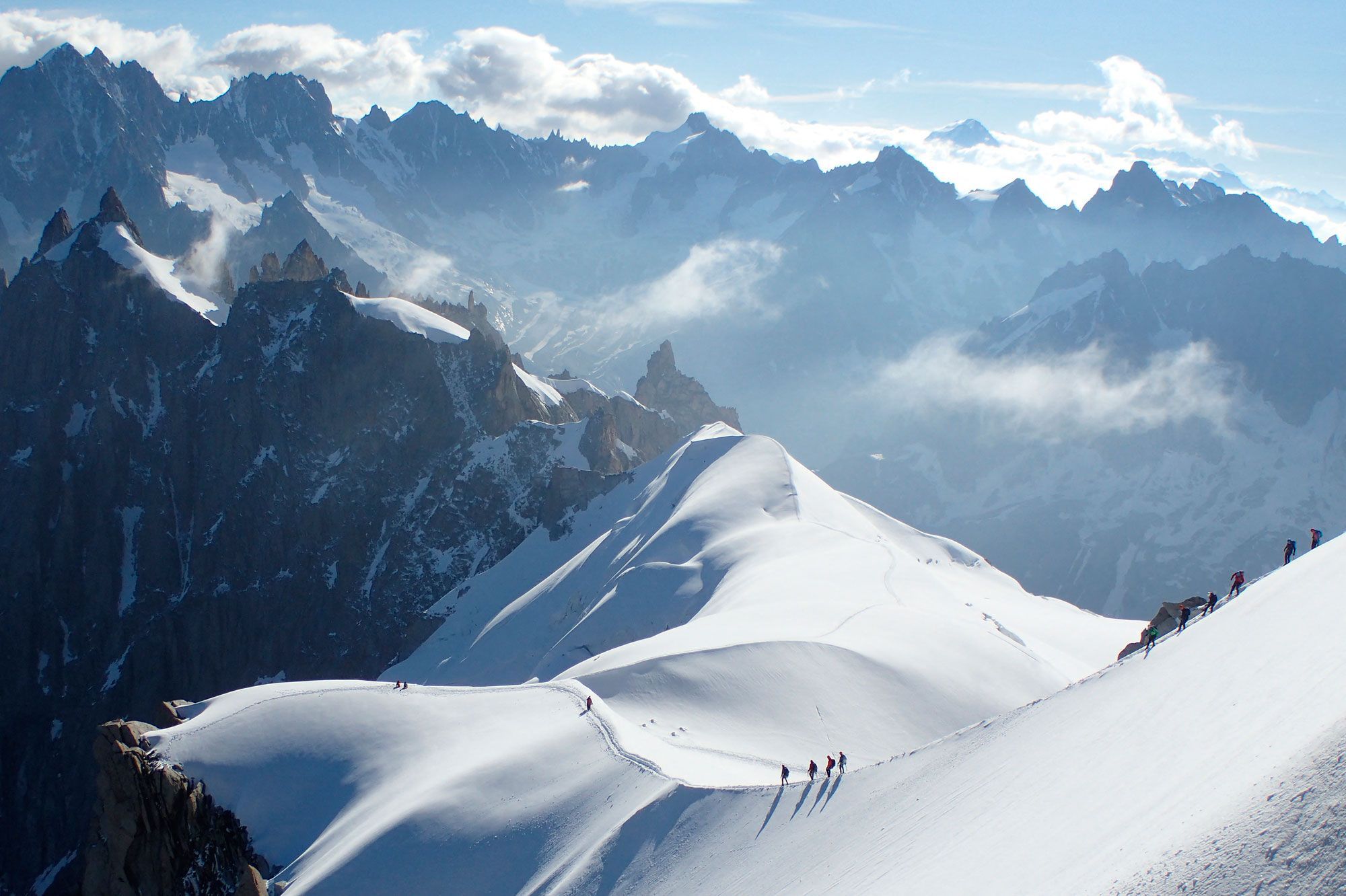 Un alpiniste russe stoppé dans l'ascension du Mont Blanc avec son ...