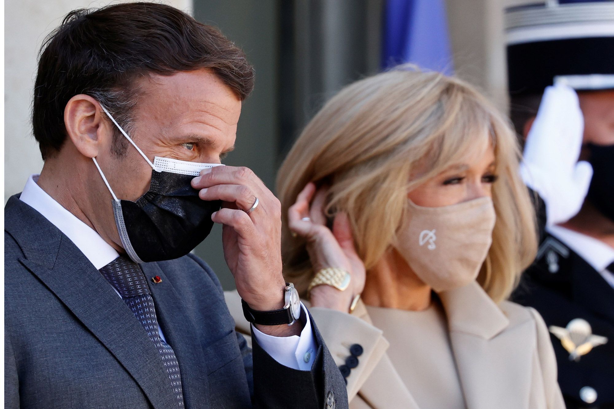 J Ecoute Ce Qu Elle Dit Et Ce Qu On Lui Dit Emmanuel Macron Evoque Son Epouse Brigitte