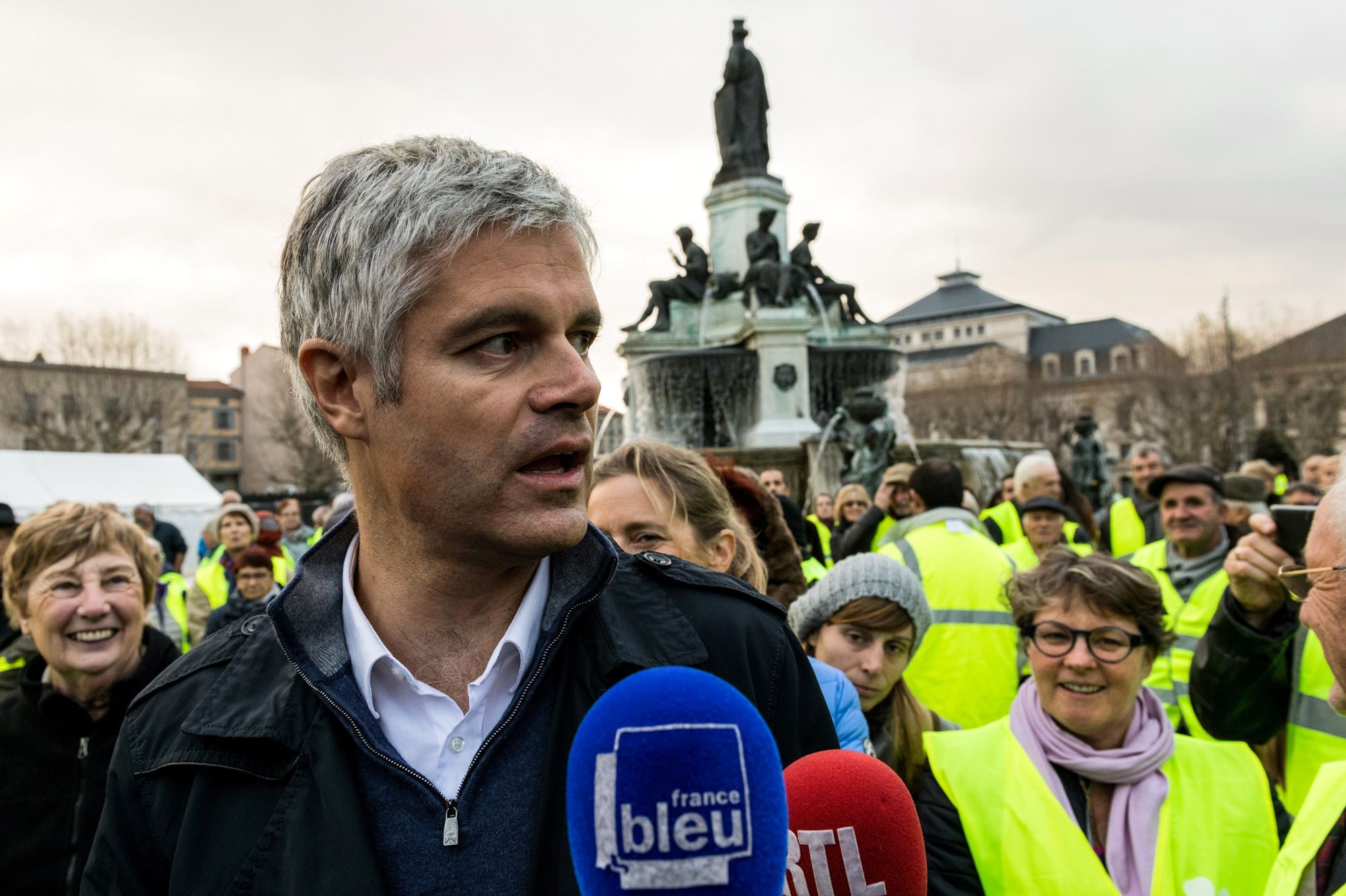 Wauquiez Est Venu Soutenir Les Gilets Jaunes Au Puy En Velay