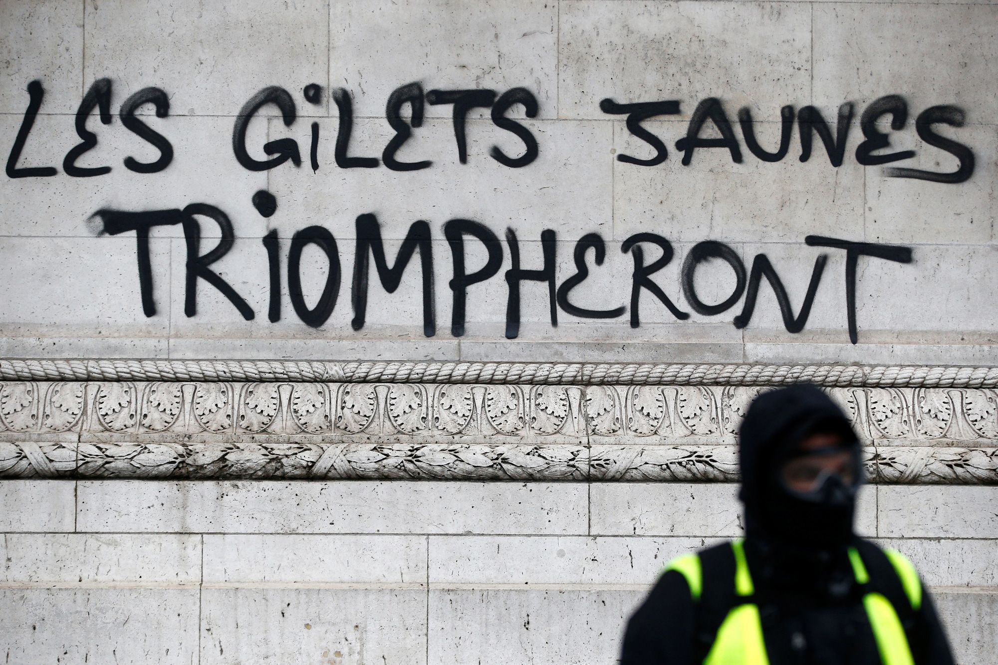 Après Les Dégradations Larc De Triomphe Va Réouvrir Ses Portes