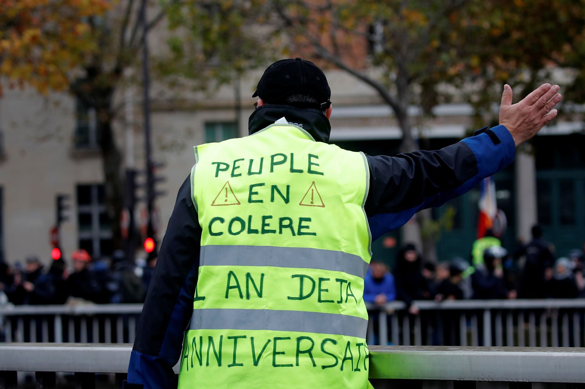 Pour Lanniversaire Du Mouvement Les Gilets Jaunes Tentent Un Retour Aux Sources