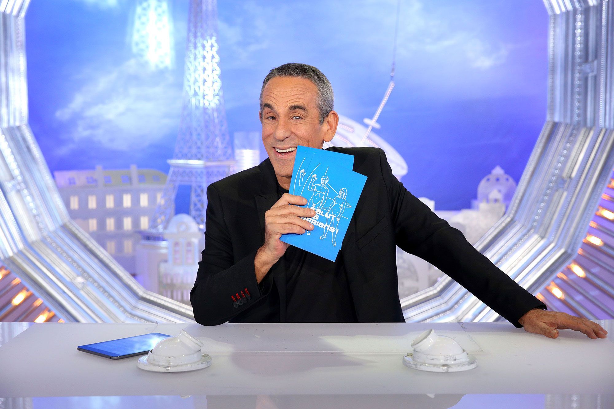 Le Doigt D Honneur De Thierry Ardisson A Ses Detracteurs