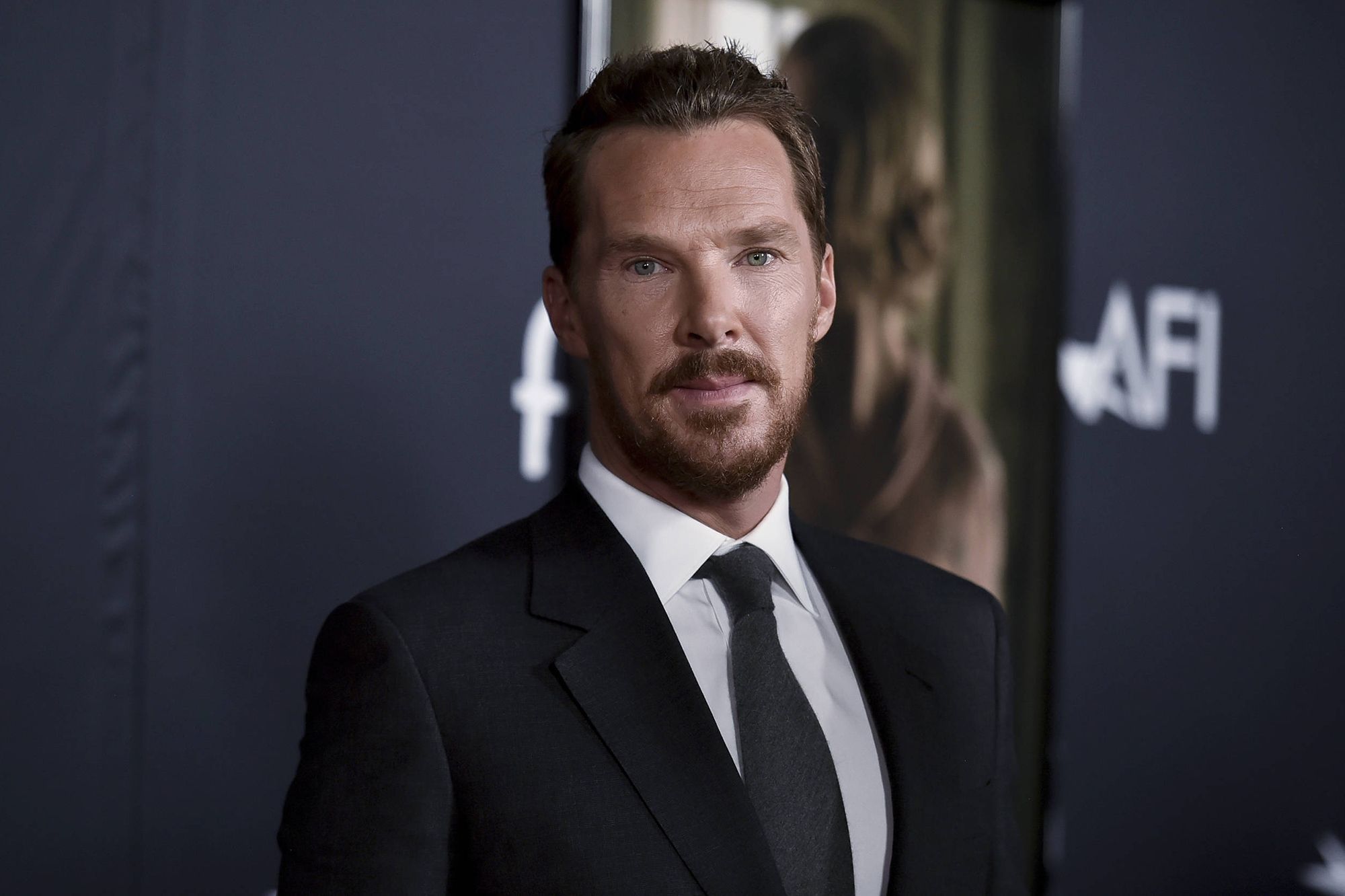 https://resize-parismatch.lanmedia.fr/img/var/news/storage/images/paris-match/people/benedict-cumberbatch-en-deuil-apres-la-mort-de-sa-soeur-tracy-1776519/29192197-1-fre-FR/Benedict-Cumberbatch-en-deuil-apres-la-mort-de-sa-soeur-Tracy.jpg