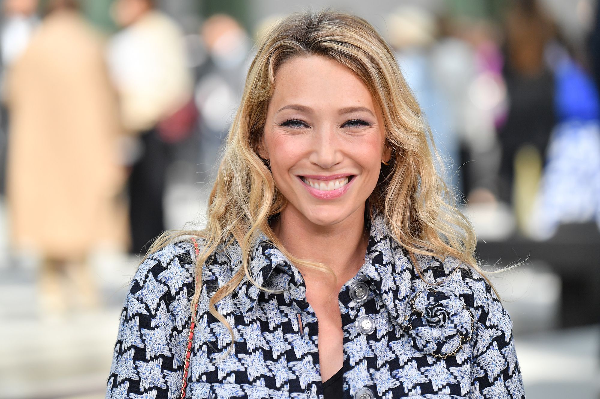 Laura Smet Second Mariage Prevu Le Jour De L Anniversaire De Johnny