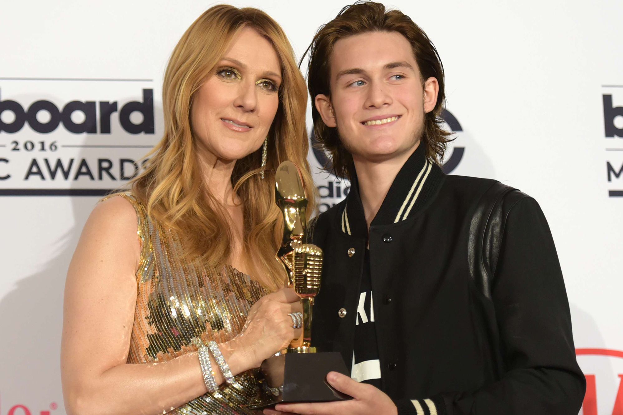 Rene Charles Le Nouveau Look Du Fils De Celine Dion