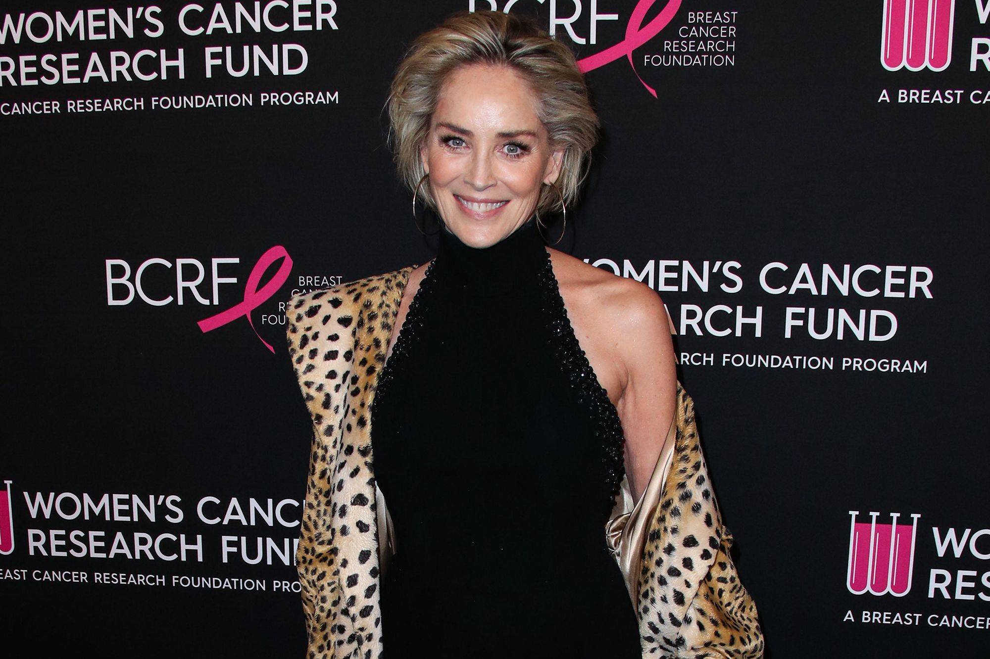 Sharon Stone Pose Topless Pour Vogue