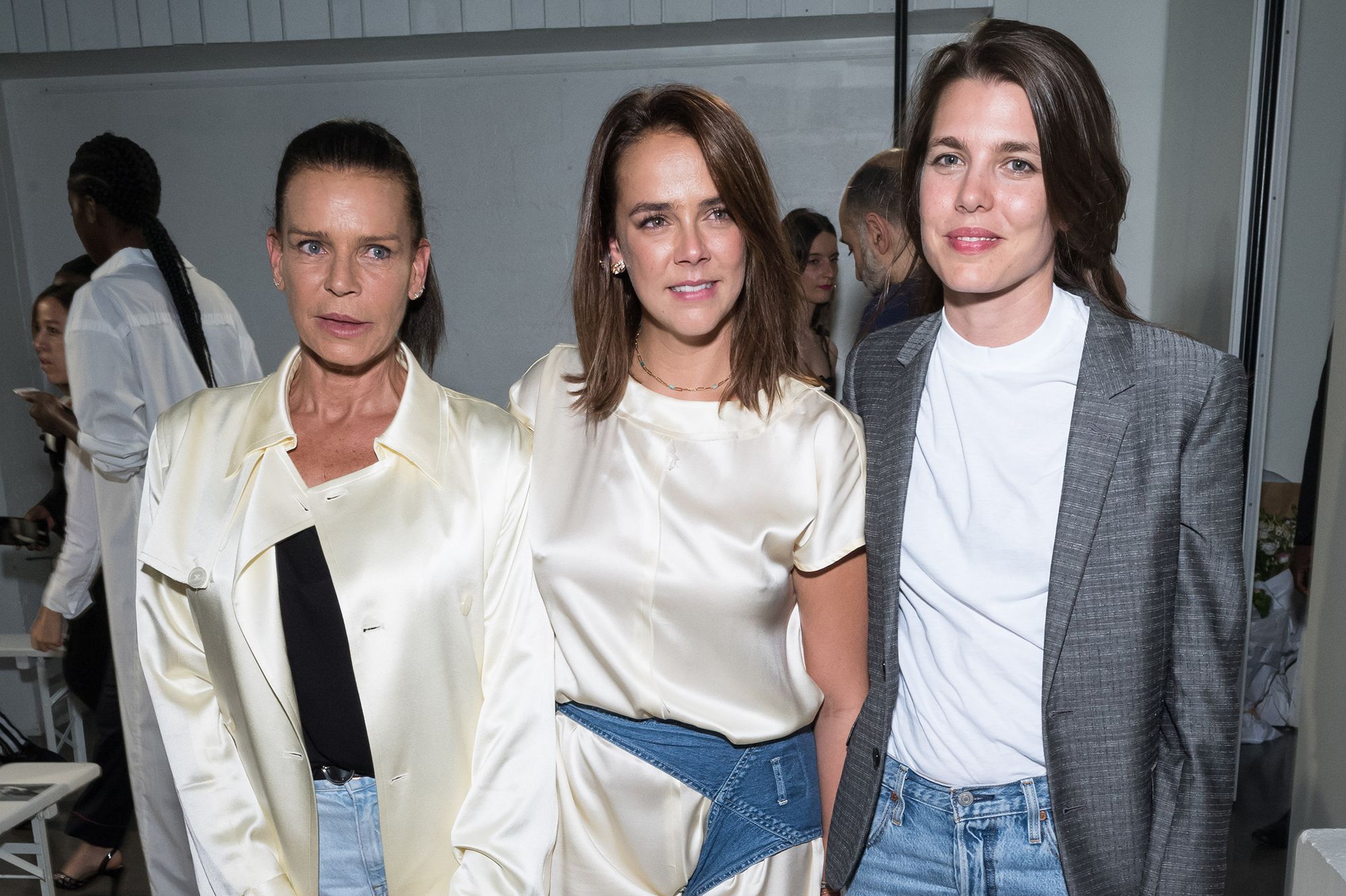 Charlotte Casiraghi Et Stephanie De Monaco Soutiennent Pauline Ducruet A Son Premier Defile