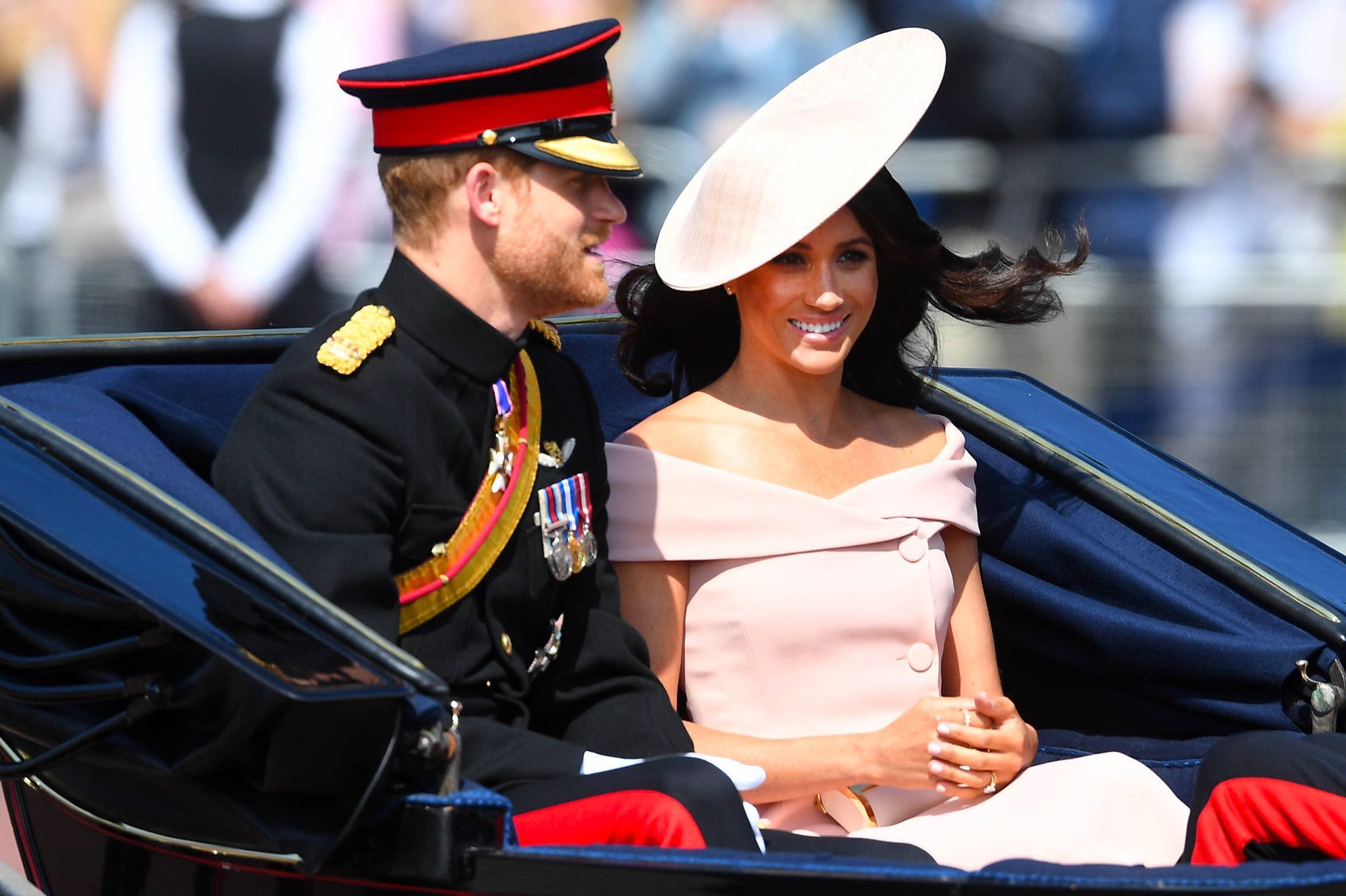 anniversaire de la reine Meghan Et Harry Tout Sourire Arrivent A L Anniversaire De La Reine anniversaire de la reine