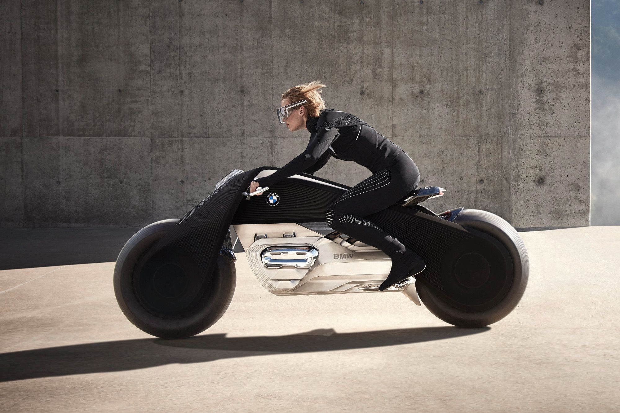 Bmw Vision Next 100 La Moto Qui Ne Tombe Pas