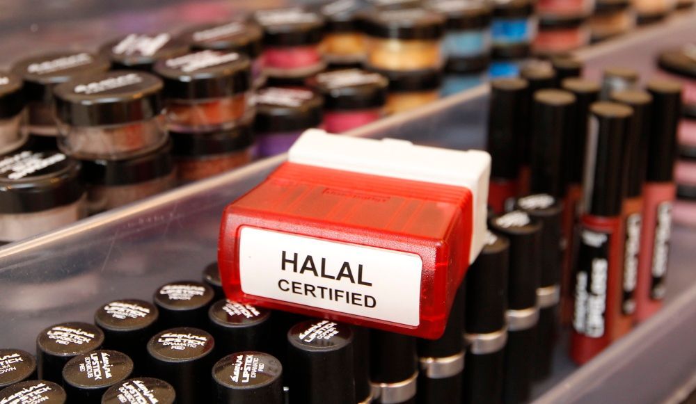 Tu Me Prêtes Ton Rouge à Lèvres Halal