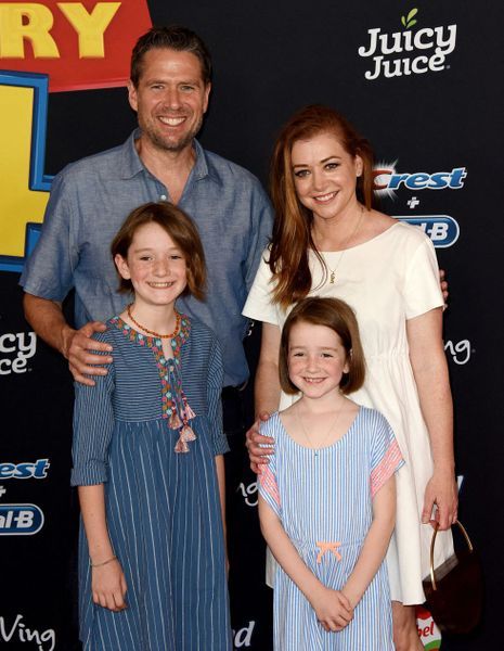 Alyson Hannigan radieuse avec ses filles, qui ont bien grandi Alyson Hannigan radieuse avec ses filles, qui ont bien grandi