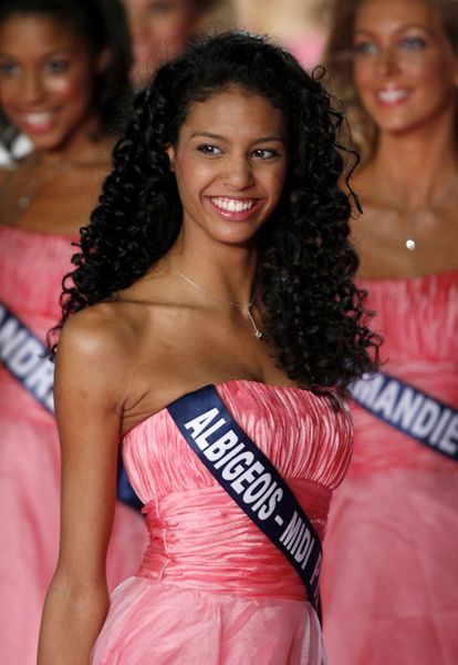 Quand Chloe Mortaud Etait Elue Miss France 2009