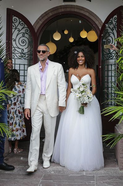 Vincent Cassel Et Tina Kunakey Leur Mariage En Images