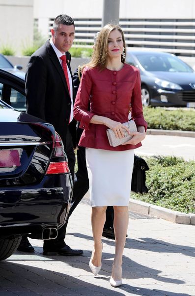Letizia D Espagne Tres Stylee Le Jour De Son Anniversaire De Mariage