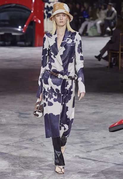 Off White S Embourgeoise Livraison express et retour gratuit. off white s embourgeoise