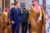 Emmanuel Macron et Mohammed ben Salmane sur une photo diffusée par le palais royal saoudien, le 4 décembre 2021.
