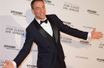 Jean-Claude Van Damme fait le show à Paris pour sa série Jean-Claude Van Johnson