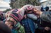 Ces réfugiés venus d’Alep tentent de passer en Turquie, le 5 février.
