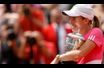 Roland-Garros: Henin domine Sharapova