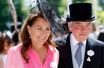Carole Middleton de retour à Ascot, avec la robe de Kate et le chapeau de Pippa