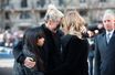 Laeticia Hallyday, sa fille Joy et Laura Smet lors des obsèques de Johnny Hallyday à Paris, en 2017.