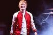 Ed Sheeran sur la scène des "Brit Awards 2022", à l'O2 Arena, à Londres, le 8 février 2022.