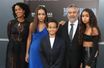 Luc Besson avec sa femme Virginie Besson-Silla et ses enfants Thalia, Sateen et Mao lors de la première de &#039;&#039;Valerian&#039;&#039; à Los Angeles, le 17 juillet 2017.