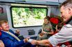 Le roi Willem-Alexander contrôlé à bord d'un train autrichien, le 29 juin 2022.