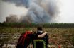 En images : l’interminable combat des pompiers contre les flammes en Gironde