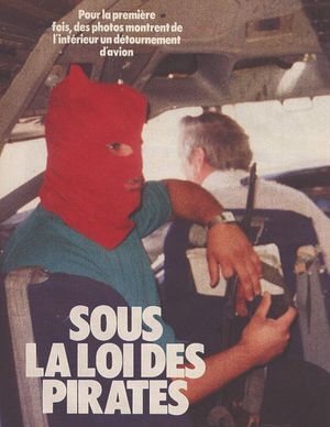 En juillet 1985, Paris Match publiait les photos inédites de la prise d'otages à l'intérieur de l'avion.