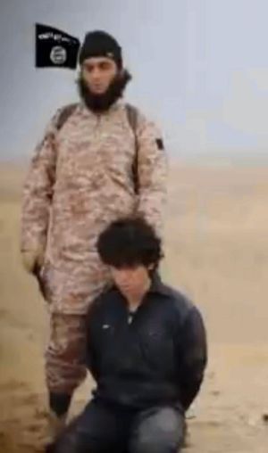 Mickael Dos Santos sur une video de propagande de Daesh.